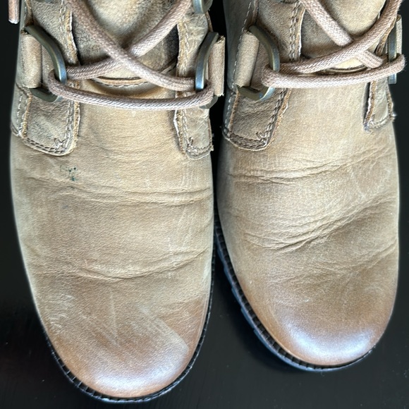 Sorel ‘Cate’ Booties - Picture 4 of 8